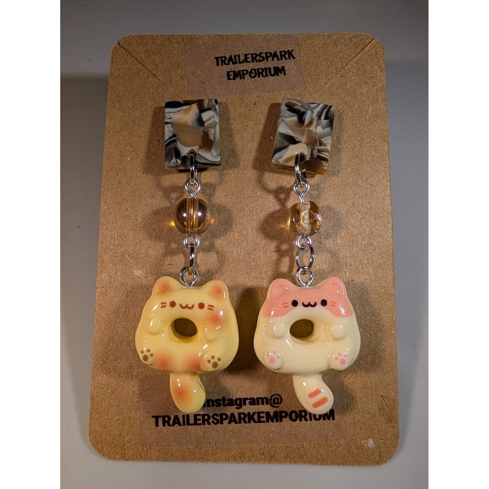 Trailerspark Emporium Cat Donut Dangle Earrings Kawaii Nickel Free Asymmetrical